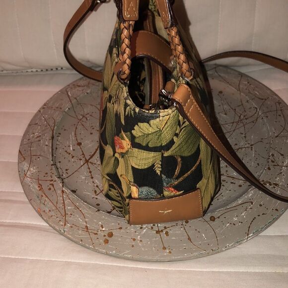 Relic Black Green Red Tropical Canvas Leather Combo Crossbody Bag Purse - Picture 3 of 15
